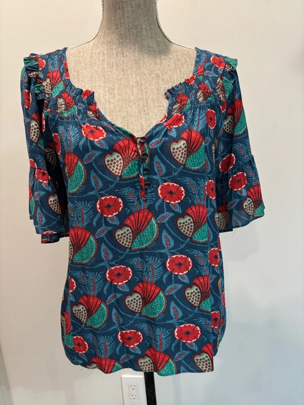 Anthro Maeve Letitia Smocked Floral Blouse Blue Ruffle Top Size Small - Picture 12 of 15